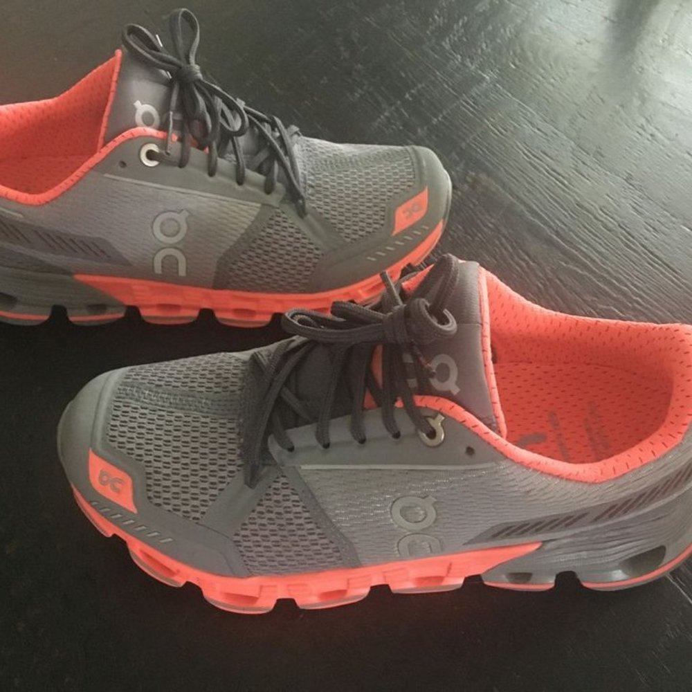 ON Cloud Cloudflyer sneakers